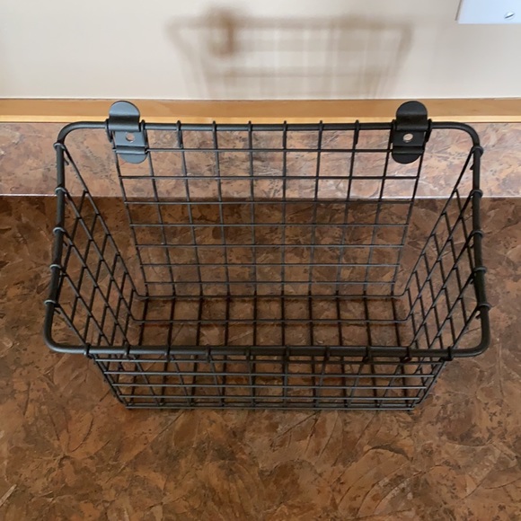 Wire Basket - Picture 2 of 4